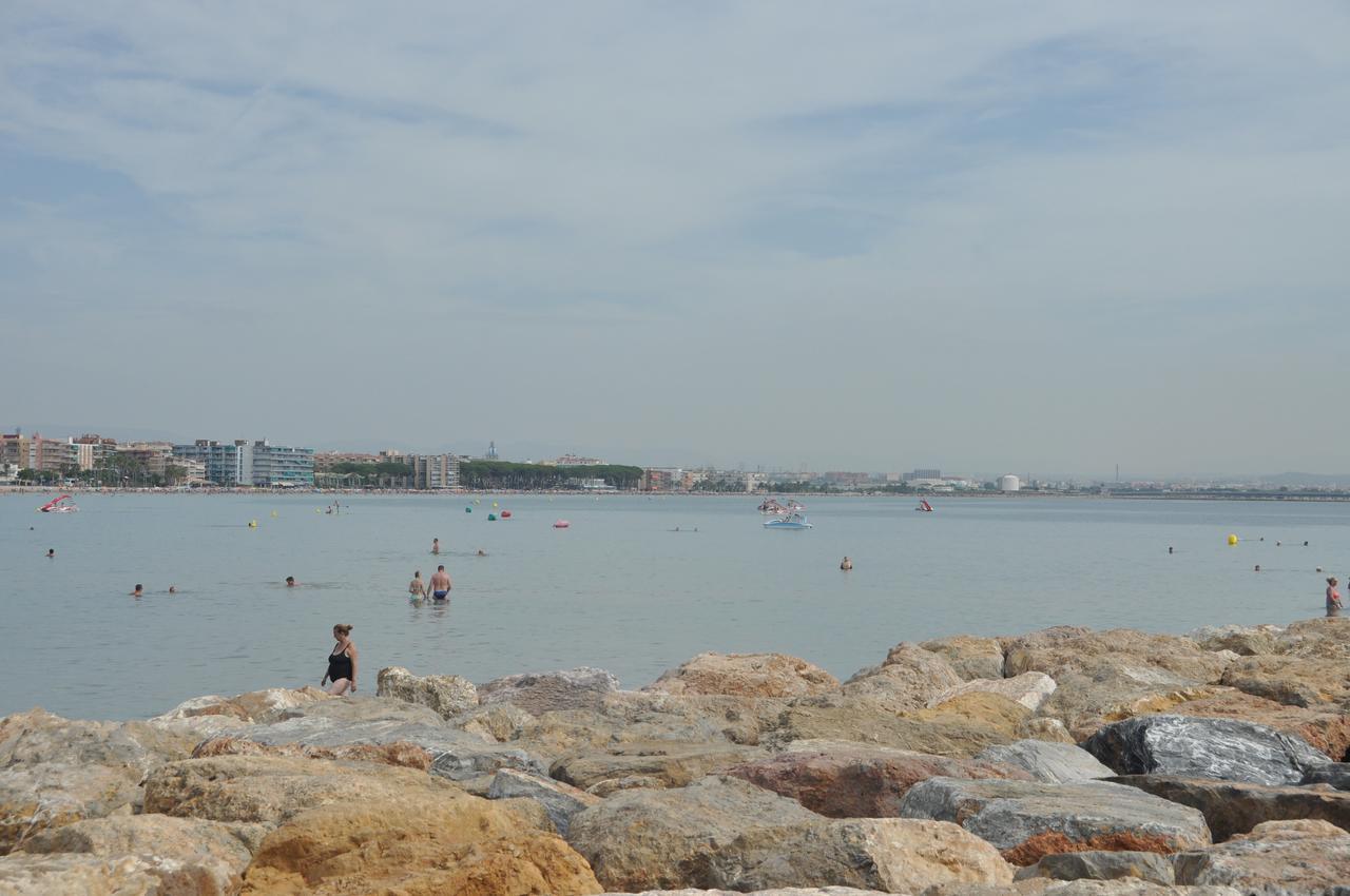 Alojamiento Villa Moles Salou Kültér fotó